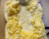 A picture of step 1 of Mayak Toast (마약토스트).