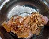 Foto langkah ke 2 dari resep Ikan Kukus Simpel.