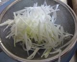 A picture of step 5 of How to Make Shredded White Leek.