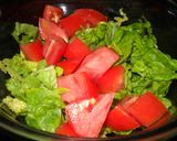 Foto del paso 4 de la receta: Ensalada de berenjenas en escabeche (1) tomate y lechuga