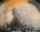 A picture of step 2 of Creamy turmeric sauce.