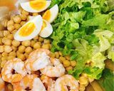 Hình bước làm 3 của món Salad tôm - đậu gà