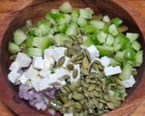 Foto del paso 2 de la receta: Ensalada de nopales con tomate verde