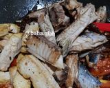 Foto langkah ke 3 dari resep Tumis Pindang Tongkol Tahu Cabe Gendot.