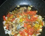 A picture of step 3 of Fried Egg in homemade tomato sauce.