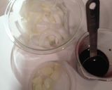 A picture of step 2 of My Husband Raves about This! Healty Stir-fried Ginger Pork with Onions.
