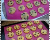 A picture of step 6 of Ladybirds Spider Cookies.