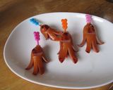 A picture of step 8 of Laughing Sausage Aliens From Outer Space.