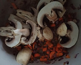 Foto del paso 3 de la receta: Solomillo de pavo guisado
