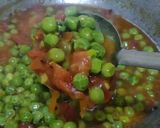 A picture of step 6 of Green peas masala.