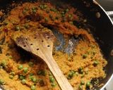 A picture of step 5 of Mushroom tikka Masala.