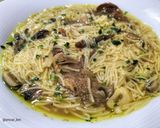 Foto del paso 7 de la receta Sopa de verduras con fideos y setas al curry
