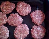 Foto del paso 4 de la receta: Hamburguesas caseras con ensalada 🍔