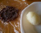 A picture of step 2 of Tsubu-an Ohagi (Botamochi).