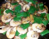 Foto langkah ke 4 dari resep TAIWANESE ONION SHRIMP SAUTE (Tumis Udang Bawang Ala Taiwan).