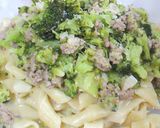 A picture of step 5 of Broccoli and Chicken Soup Pasta.