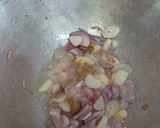Foto langkah ke 2 dari resep Tumis Kikil Jamur Kancing.