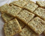 A picture of step 8 of Potato Crackers with Bonito Flakes and Cheese.