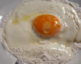 Foto del paso 2 de la receta: Huevos fritos rebozados