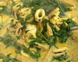Gambar langkah 4 resipi Sotong, Pucuk Paku & Tempe Masak Lemak Kuning.