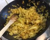 Une image de l'étape 12 de Gratin de pommes de terre vitelotte et chou blanc au parmesan,oignon de roscoff et curry.