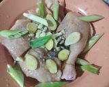 Foto langkah ke 3 dari resep Ayam Kukus Jahe.