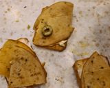 A picture of step 2 of Tuc Snack (Savoury).