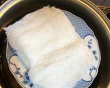 A picture of step 2 of Banh Hoi with Crispy Pork Belly.