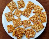 ચીકી(Chikki Recipe in Gujarati) રેસીપી સ્ટેપ5ફોટો