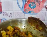 A picture of step 2 of Aloo Capsicum.