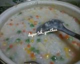 Foto langkah ke 5 dari resep Bubur Ayam Sayur Enak Bergizi.