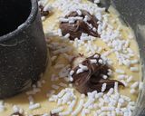 Foto del passaggio 3 della ricetta Ciambellone alla ricotta e cremino