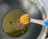 A picture of step 1 of Fig Chutney.