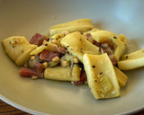 Foto del paso 6 de la receta: Choco con bacon y piñones