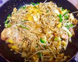 รูปขั้นตอนการทำที่ 1 ของ ผัดไทกุ้งสด
