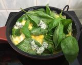 A picture of step 3 of Scrambled Eggs With Basil Blue Cheese Sandwich.