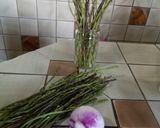 A picture of step 1 of Stuffed Frittata with Wild Asparagus and Tropea Red Onions.