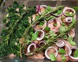 Csirkemell aszalt paradicsommal, mozzarellával recept fázis 3 fotója