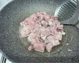 Foto del passaggio 3 della ricetta Farfalle con crema di asparagi, pescespada e mazzancolle