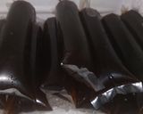 Foto langkah ke 3 dari resep Es Lilin Kopi Hitam.