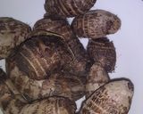 A picture of step 1 of Amadumbe with coriander mushroom sauce.