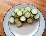A picture of step 1 of taisen's fried zucchini.