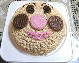 A picture of step 16 of Realistic Character Cakes for Birthdays.