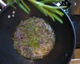 Foto del passaggio 1 della ricetta Risotto chianti e rosmarino (veg)