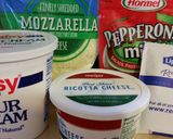 A picture of step 1 of White Pizza Dip.