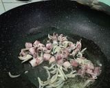 Foto langkah ke 3 dari resep Tumis daun pepaya cumi asin pedas.