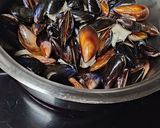 Une image de l'étape 2 de Moules au gorgonzola.