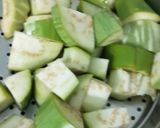 तेल मध्ये फ्राय केलेले वांगे चे भरीत (Vangyache Bharit Recipe In Marathi) रेसिपी स्टेप 3 फोटो 