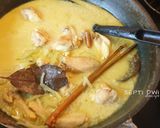 Foto langkah ke 5 dari resep Opor Ayam Kuning gurih kental.