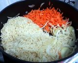 A picture of step 2 of Stir Fry Vegan Ramen.